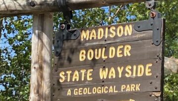 Madison Boulder State Wayside Sign